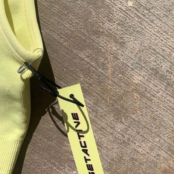 BRAND NWT SetActive Box Cut Sports Bra Lightning - Picture 3 of 5